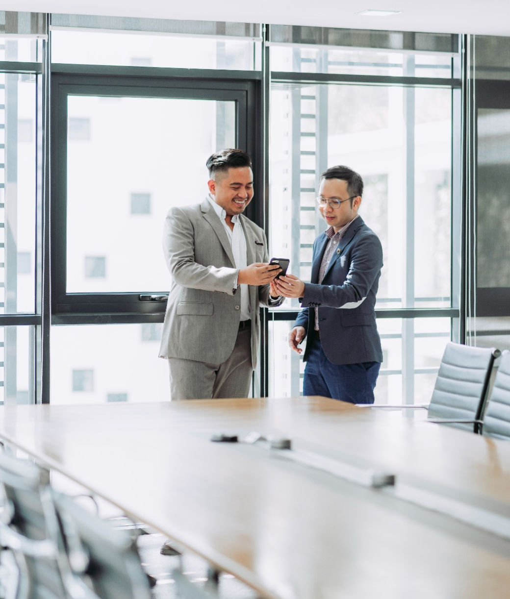 two people discussing work